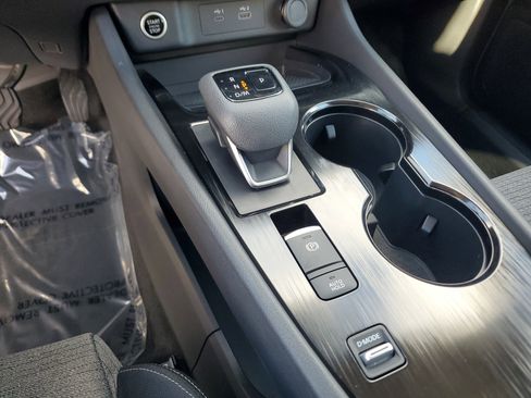 Used 2022 Nissan Rogue SV image 24