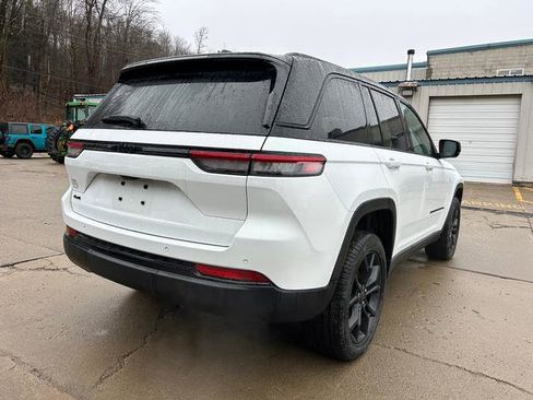 New 2025 Jeep Grand Cherokee Limited AWD/4WD image 5