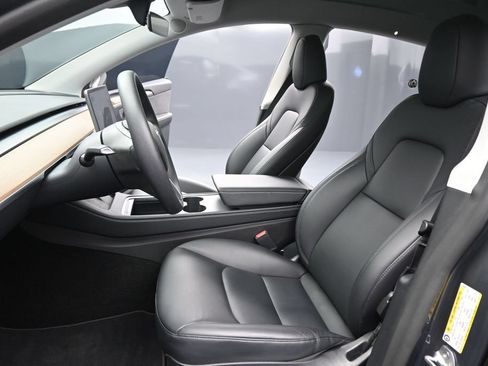 Used 2023 Tesla Model Y Long Range AWD/4WD image 8