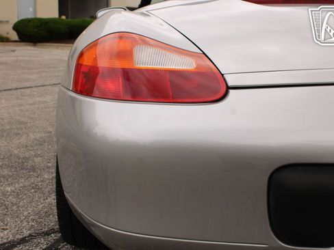 Used 1998 Porsche Boxster image 22