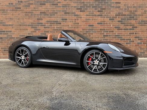 New 2026 Porsche 911 Carrera 4S image 9