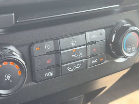 Used 2015 Ford F150 XLT w/ Equipment Group 302A Luxury RWD image 20