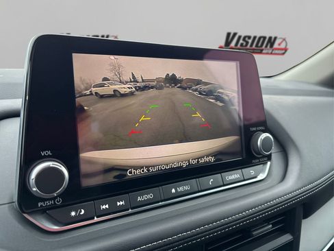 Certified 2025 Nissan Rogue S image 27