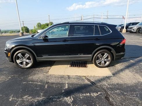 Used 2019 Volkswagen Tiguan SEL Premium AWD/4WD image 6
