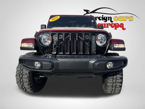 Used 2021 Jeep Gladiator Sport image 3
