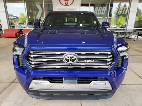 Used 2024 Toyota Tacoma Limited AWD/4WD image 5