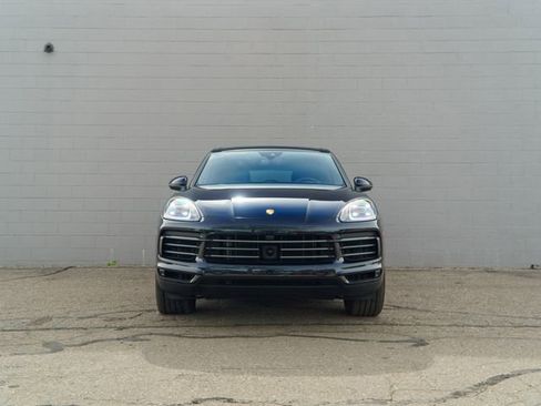 Certified 2023 Porsche Cayenne AWD/4WD image 10