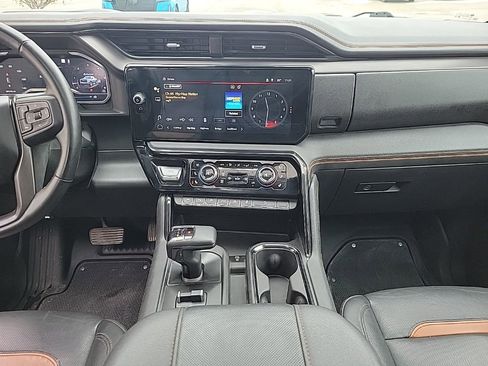 Used 2023 GMC Sierra 1500 AT4 w/ Technology Package image 12