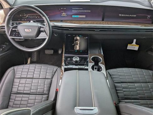 Used 2026 Cadillac Escalade Platinum Sport w/ LPO, ONYX Package image 9