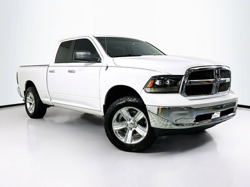 Used 2016 RAM 1500 Classic SLT AWD/4WD image 1
