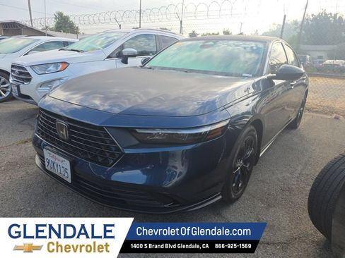 Used 2025 Honda Accord SE image 1