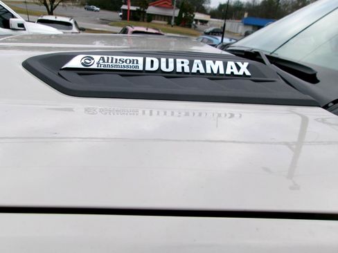 New 2026 Chevrolet Silverado 2500 ZR2 image 18