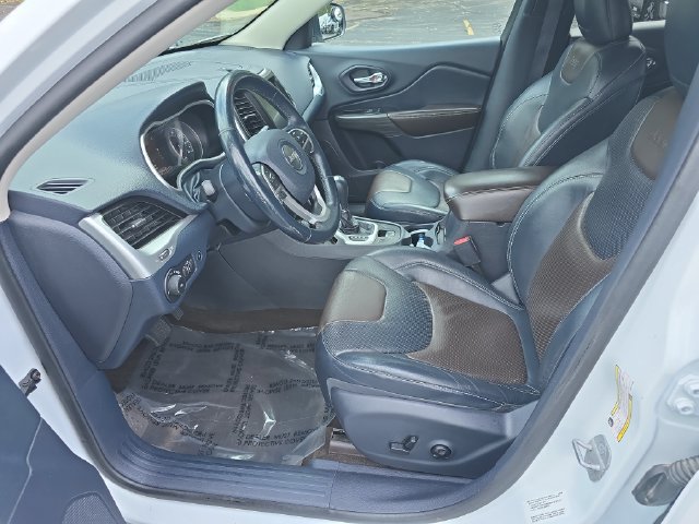 Used 2014 Jeep Cherokee Limited w/ Luxury Group FWD image 11