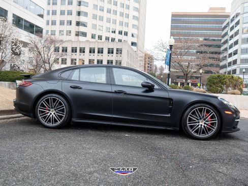 Used 2018 Porsche Panamera 4S AWD/4WD image 8