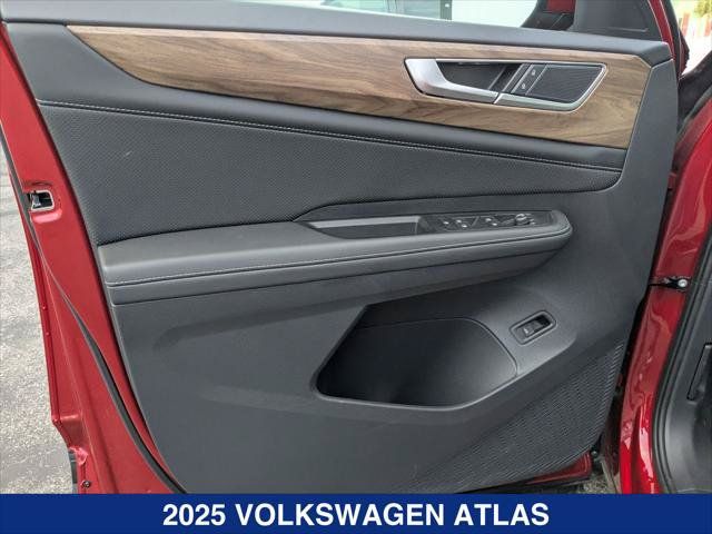 New 2025 Volkswagen Atlas SE AWD/4WD image 10