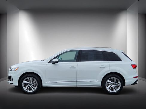 Used 2021 Audi Q7 3.0T Premium Plus w/ Premium Plus Package image 2