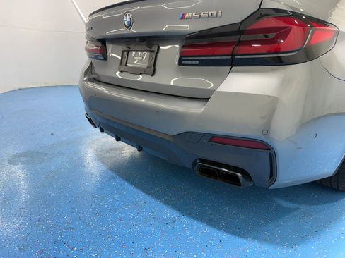 Used 2023 BMW M550i xDrive w/ Premium Enhanced Package image 19