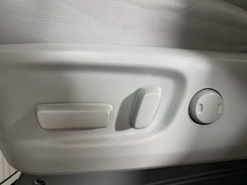 Used 2018 Toyota Sienna XLE w/ XLE Navigation Package image 26