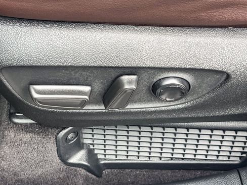 Used 2024 Toyota Sienna Platinum image 20