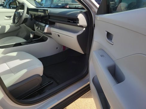 New 2026 Hyundai Kona SE FWD image 7