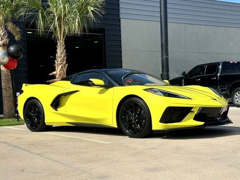 Used 2022 Chevrolet Corvette Stingray Premium Conv w/ Z51 Performance Package image 7