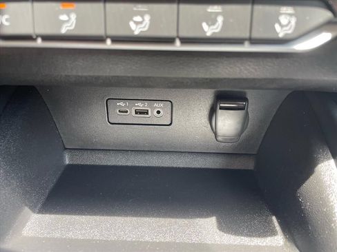 Used 2025 Nissan Altima 2.5 SV FWD image 9