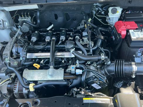Used 2020 Nissan Kicks SV FWD image 34