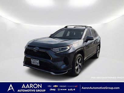 Used 2021 Toyota RAV4 SE w/ Weather & Moonroof Package