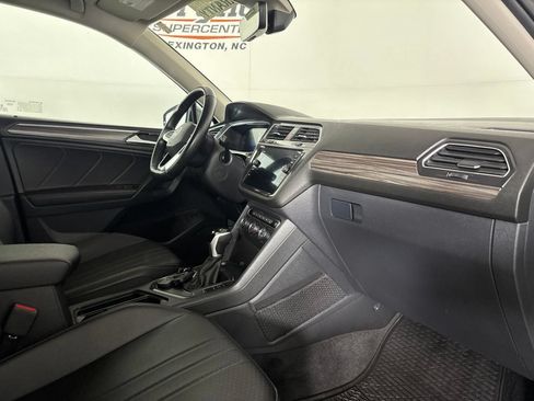 Used 2024 Volkswagen Tiguan Wolfsburg Edition AWD/4WD image 31