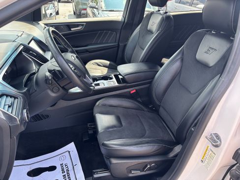 Used 2019 Ford Edge ST w/ Convenience Package AWD/4WD image 9