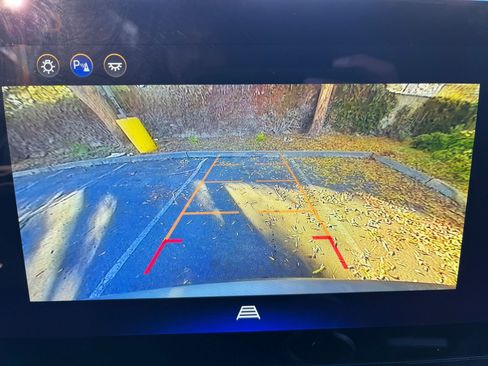 Used 2025 Chevrolet Equinox LT image 17