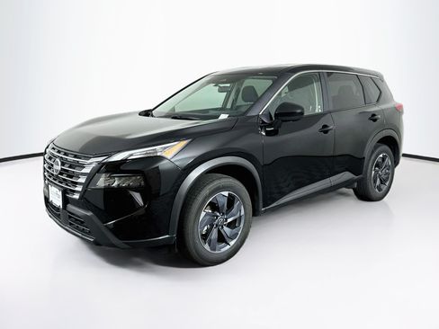 Used 2025 Nissan Rogue SV FWD image 3