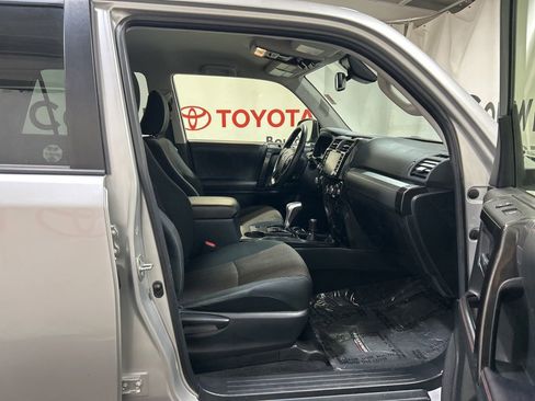 Used 2024 Toyota 4Runner TRD Off-Road image 13