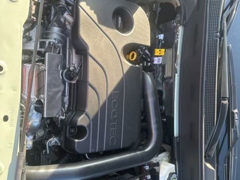 New 2026 Chevrolet Equinox LT image 34