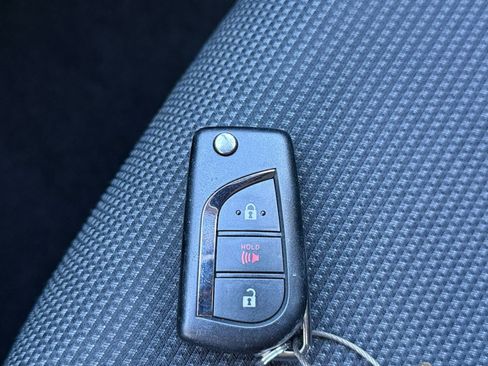 Used 2025 Toyota RAV4 LE image 18