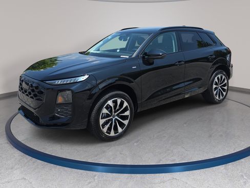 New 2026 Audi Q3 quattro 2.0T AWD/4WD image 1