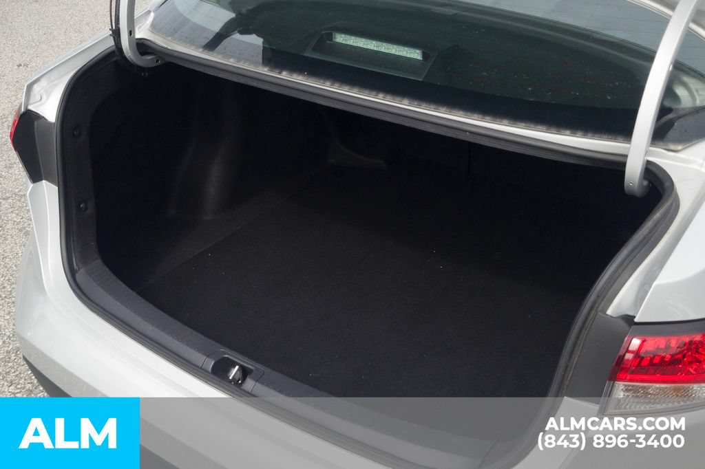 Used 2024 Toyota Corolla LE FWD image 8