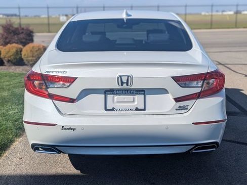 Used 2020 Honda Accord Touring image 8