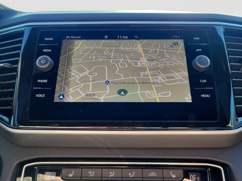 Certified 2023 Volkswagen Atlas Cross Sport SEL R-Line image 20