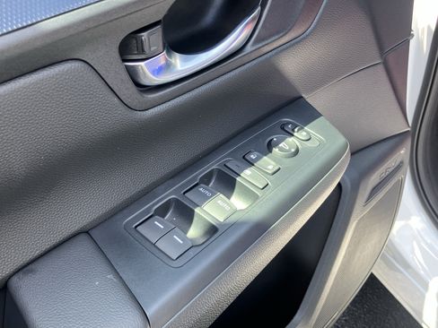 Used 2026 Honda CR-V Sport image 14