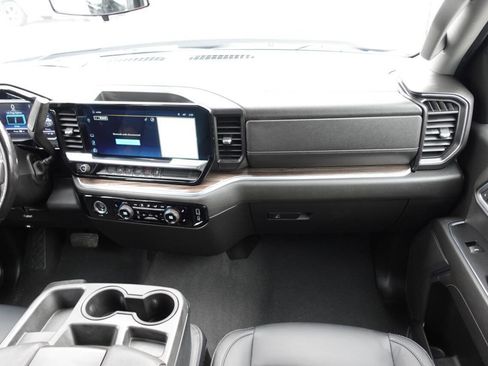 Used 2022 Chevrolet Silverado 1500 LT image 37