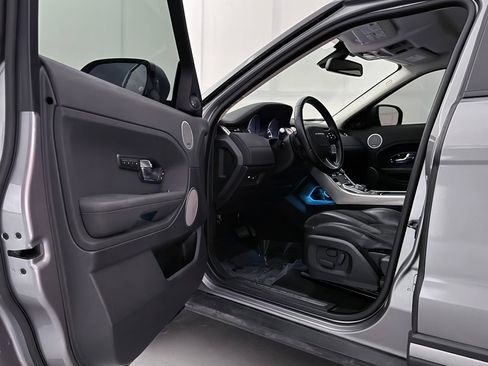 Used 2013 Land Rover Range Rover Evoque Pure image 16