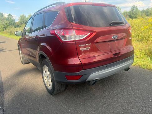 Used 2014 Ford Escape SE w/ Equipment Group 201A AWD/4WD image 2