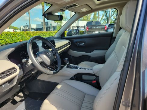 Used 2024 Honda HR-V EX-L image 12