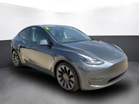 Used 2022 Tesla Model Y Performance image 8