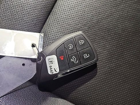 Used 2023 GMC Sierra 1500 SLT w/ SLT Convenience Package image 40