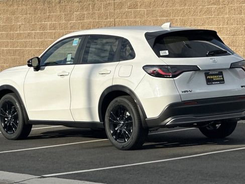 New 2026 Honda HR-V Sport image 5