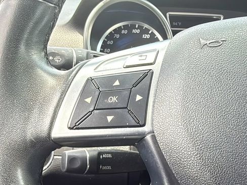 Used 2014 Mercedes-Benz ML 350 4MATIC image 32