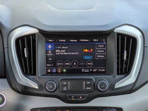 Used 2023 GMC Terrain SLT image 19