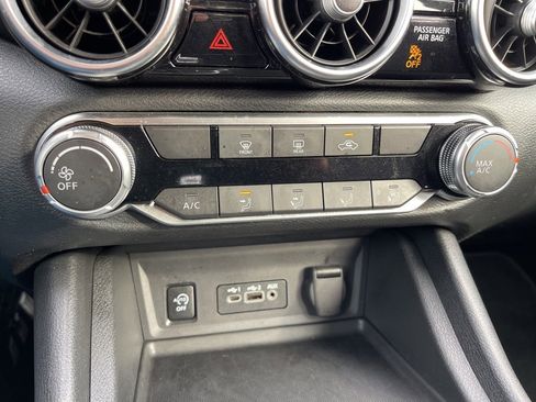 Used 2024 Nissan Sentra SV image 12